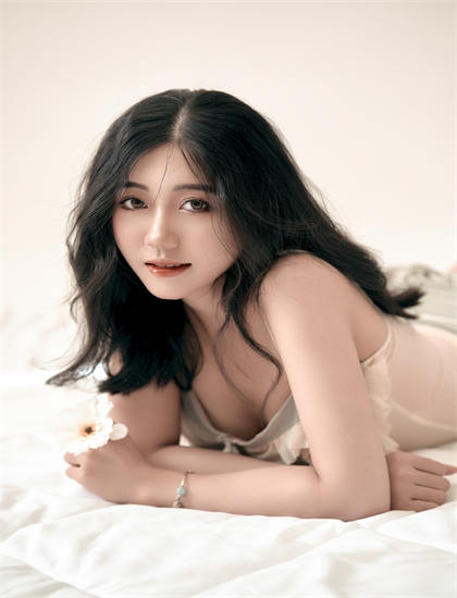 《快乐再出发 第三季》影视作品全面解析：剧情深度剖析与艺术价值探讨，国语配音